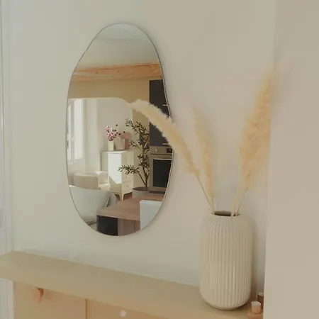 Апартаменты Au Coeur De Hyeres, Ideal Pour Les Couples !