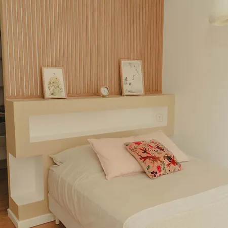 Au Coeur De Hyeres, Ideal Pour Les Couples ! Appartement *