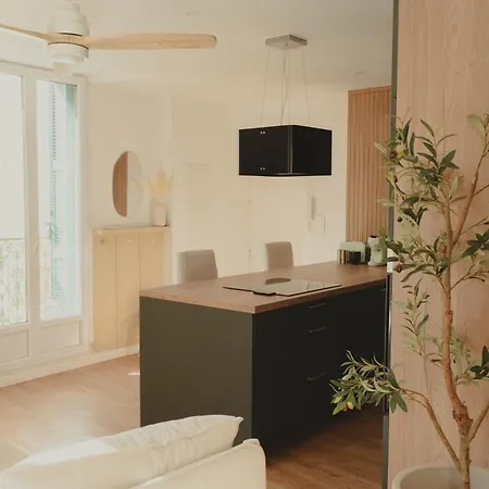 Au Coeur De Hyeres, Ideal Pour Les Couples ! Lägenhet *