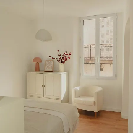 Au Coeur De Hyeres, Ideal Pour Les Couples ! * Hyères