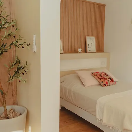 Au Coeur De Hyeres, Ideal Pour Les Couples ! Lägenhet