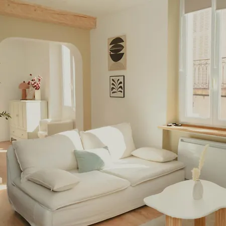 Au Coeur De Hyeres, Ideal Pour Les Couples ! * Hyères