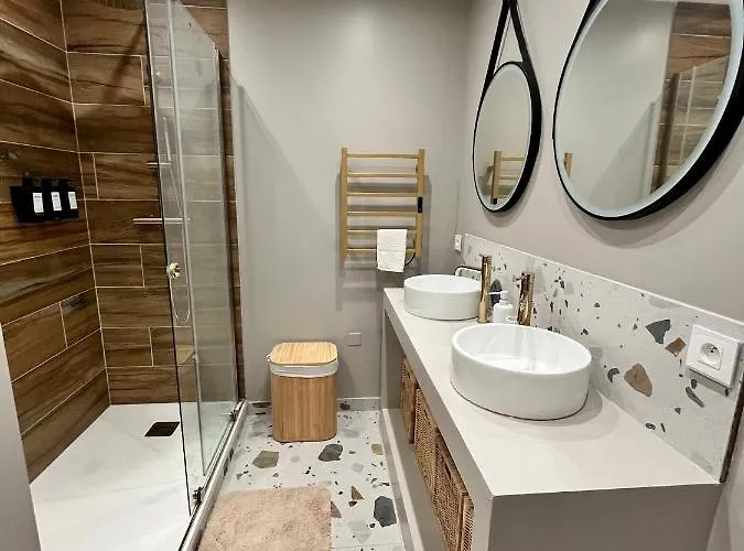 Au Coeur De Hyeres, Ideal Pour Les Couples ! Appartement *