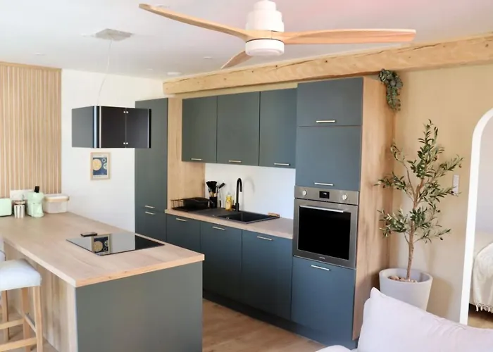 Au Coeur De Hyeres, Ideal Pour Les Couples ! * Hyeres