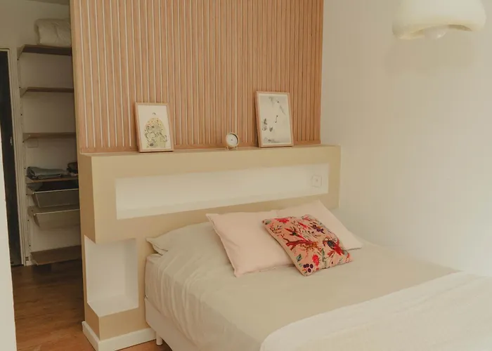 Au Coeur De Hyeres, Ideal Pour Les Couples ! Appartement *