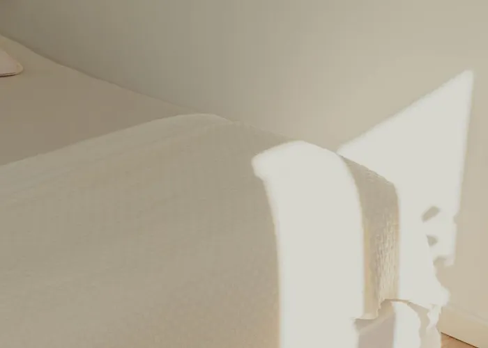 Apartment Au Coeur De Hyeres, Ideal Pour Les Couples ! *