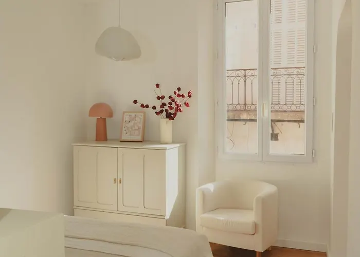 Au Coeur De Hyeres, Ideal Pour Les Couples ! * Hyeres